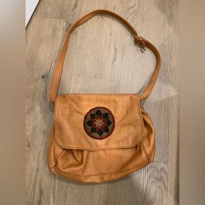 Vintage Victoria Leather Company leather shoulder bag boho hippie beaded casual